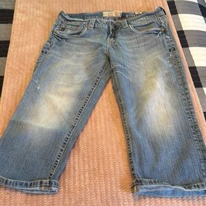 Vintage Blue Boyfriend Jeans with Distressed Details